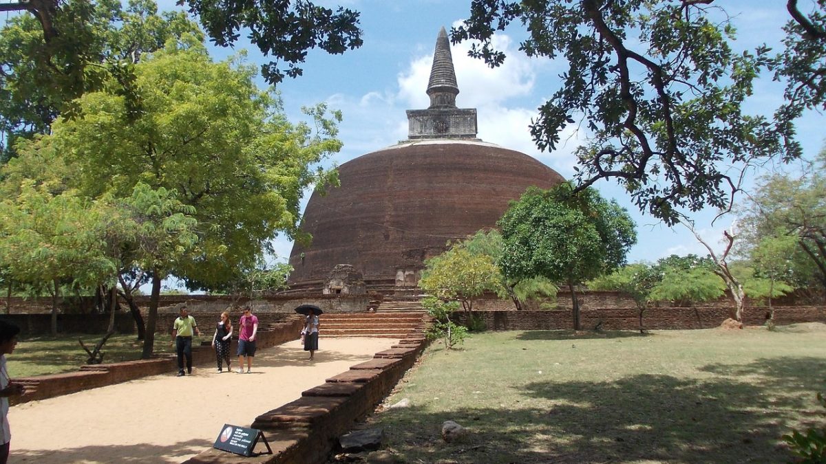 Sri Lanka Travel Guide: How To Plan The Perfect Trip