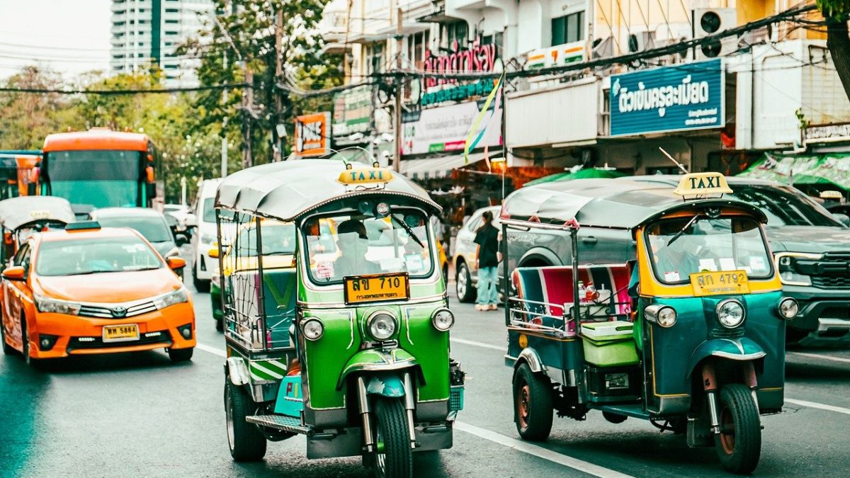 Things to Do for Families in Bangkok: Beyond Theme Parks and Malls