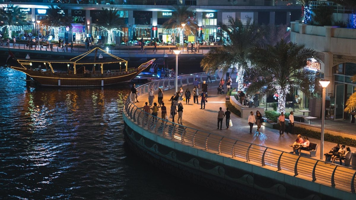 Why Dubai Marina is Perfect for Families: Big smiles, bright views, and easy days