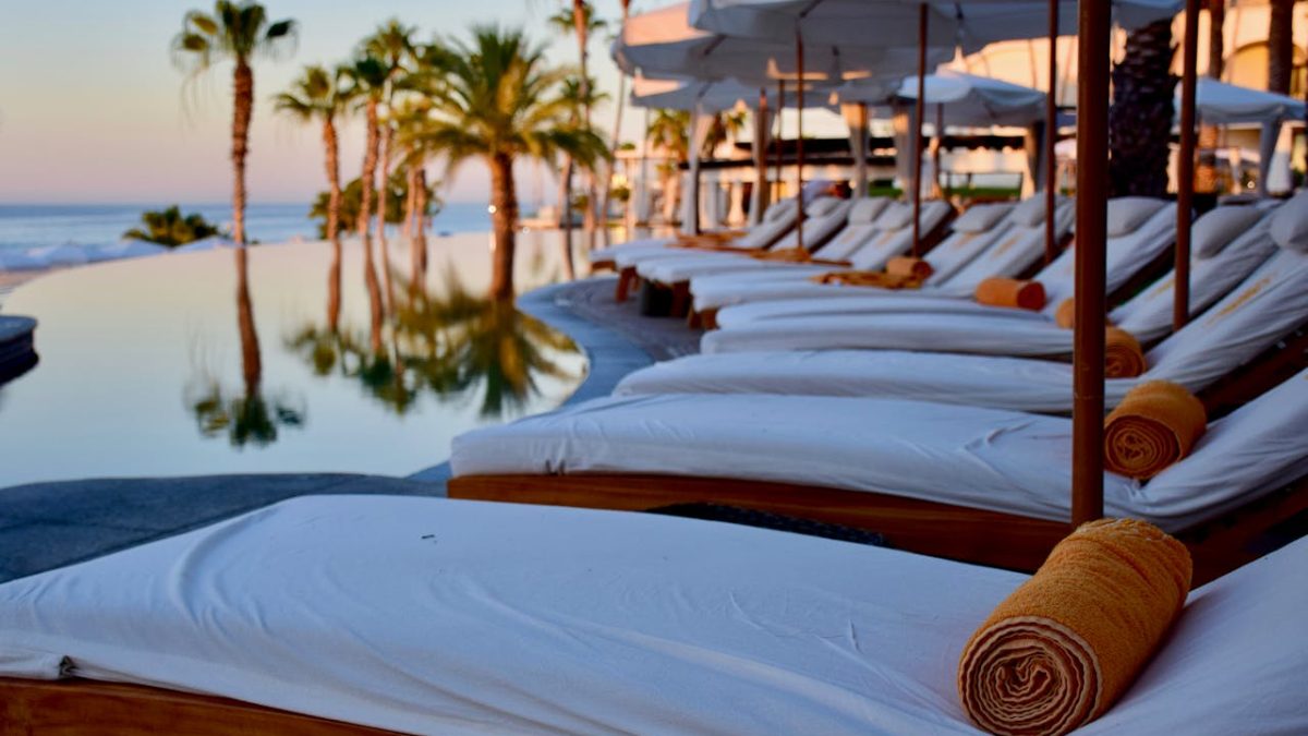 Why Elite Travellers are Trading Villas for Urban Penthouses – The New Pinnacle of Luxury