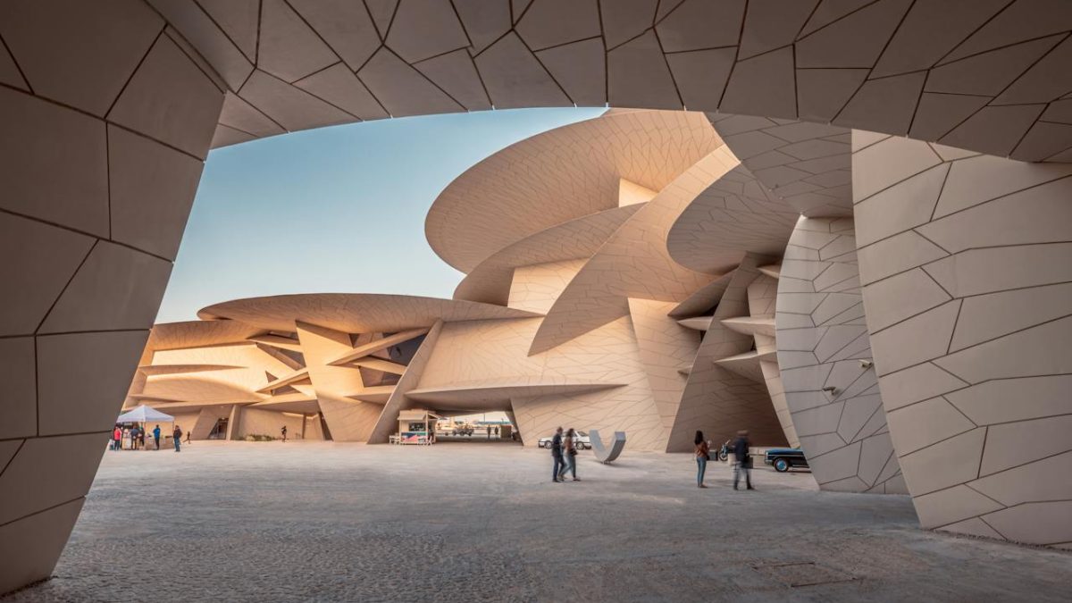 The Falcon Souq with the Family – A unique part of Doha