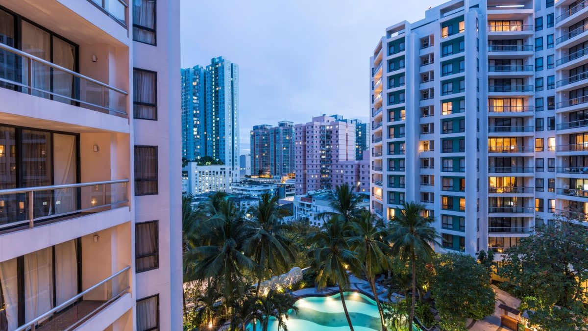 Best Bangkok Hotels with Spacious Family Rooms and Suites